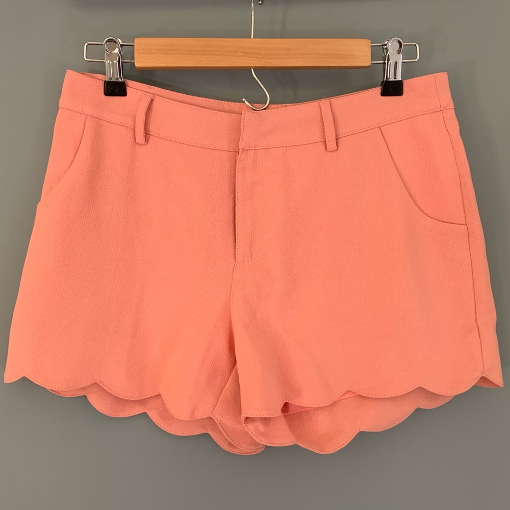 Love Riche Scallop Shorts Size Medium